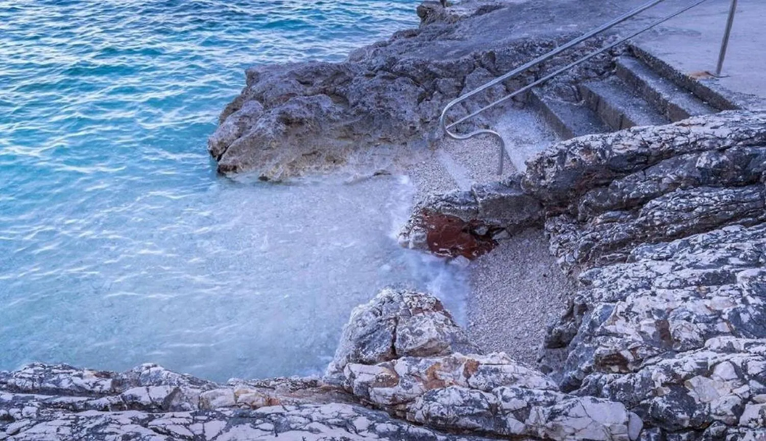 Apartments Brane - 100M From The Beach Trogir