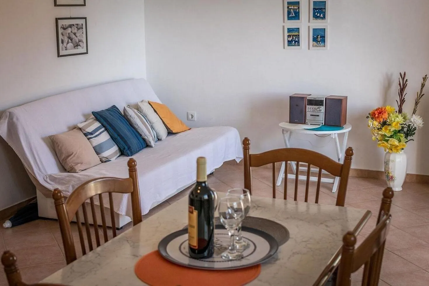 Apartments Brane - 100M From The Beach Trogir